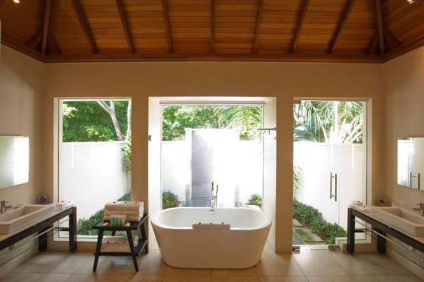 Hilton Labriz - Image 5